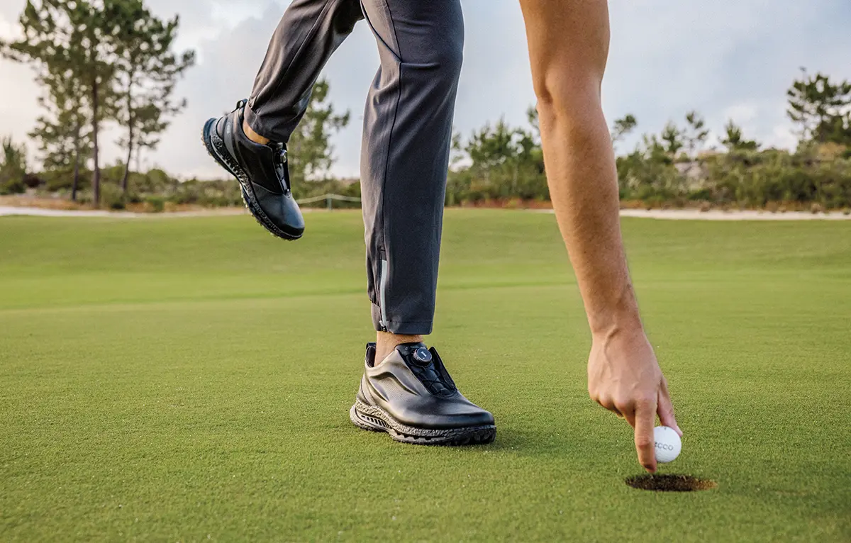 Golfski čevelj ECCO GOLF BIOM C5 Premium z gumbom BOA in usnjenim zgornjim delom